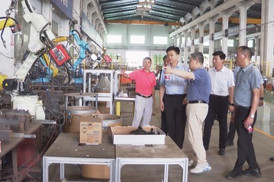 鋼城區委副書記、區長程學鋒帶隊赴深圳佛山考察洽談招商項目，聚焦工業自動化設備銷售及售后服務